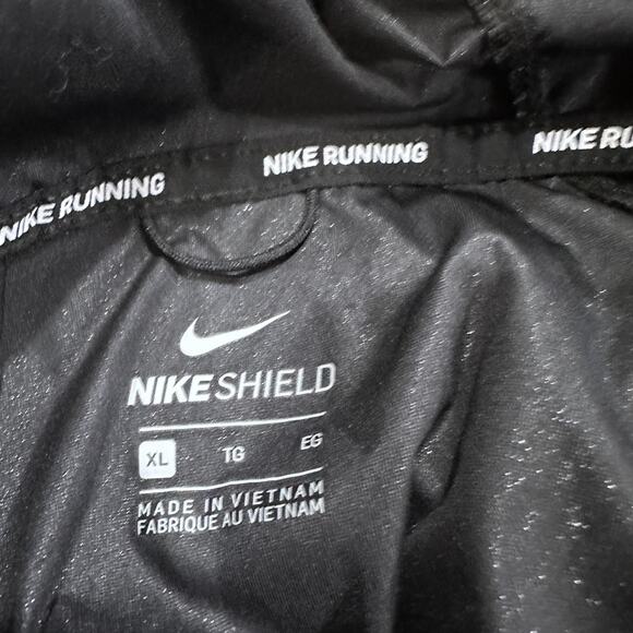 Nike Shield Running Jacket Women XL Black Hooded Windbreaker CJ5077-010 - Picture 6 of 8
